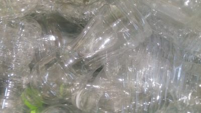PETボトル (400x300) PETボトル (400x300)